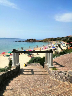 DA PEDRO - Appartamento con terrazza e barbeque sopra la spiaggia di Portopaglietto